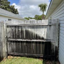 Wood-fence-cleaning-in-Mary-Esther-Florida 2