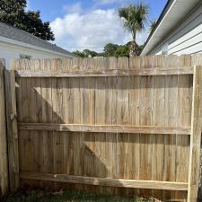 Wood-fence-cleaning-in-Mary-Esther-Florida 4